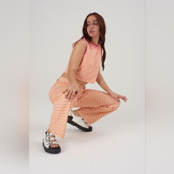 The Ragged Priest Wave Print High Rise Straight Leg Dad Jeans Size 26 NWT - Picture 3 of 15